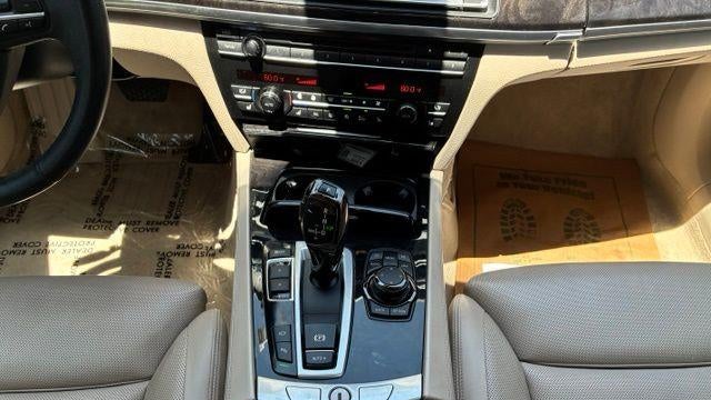 2011 BMW 7 Series 750Li