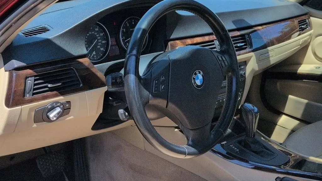 2011 BMW 3 Series 328i