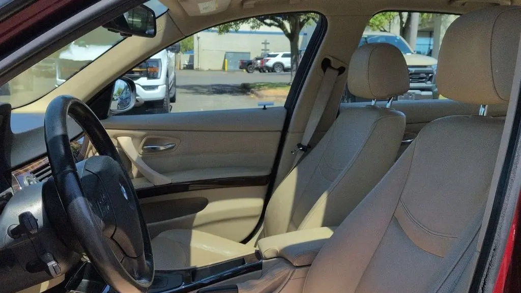 2011 BMW 3 Series 328i