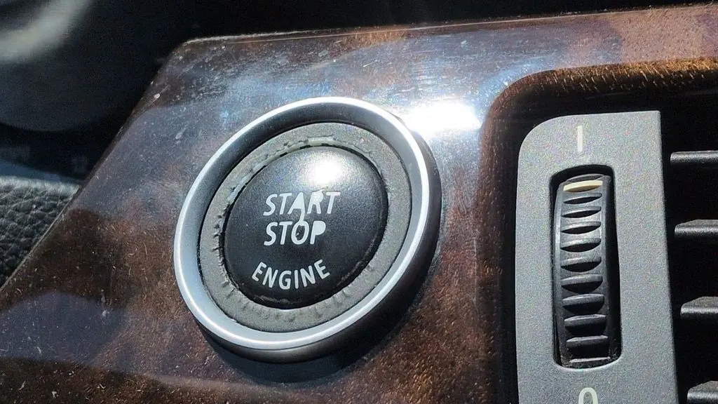 2011 BMW 3 Series 328i