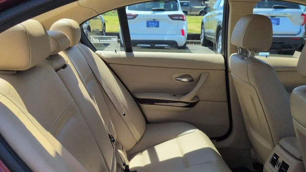 2011 BMW 3 Series 328i