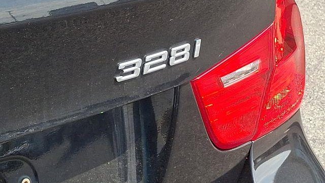 2011 BMW 3 Series 328i