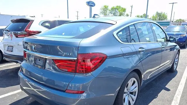 2011 BMW 5 Series 535i xDrive Gran Turismo