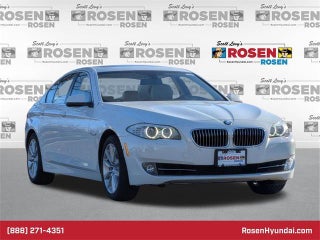 2013 BMW 5 Series with Alpine White Exterior