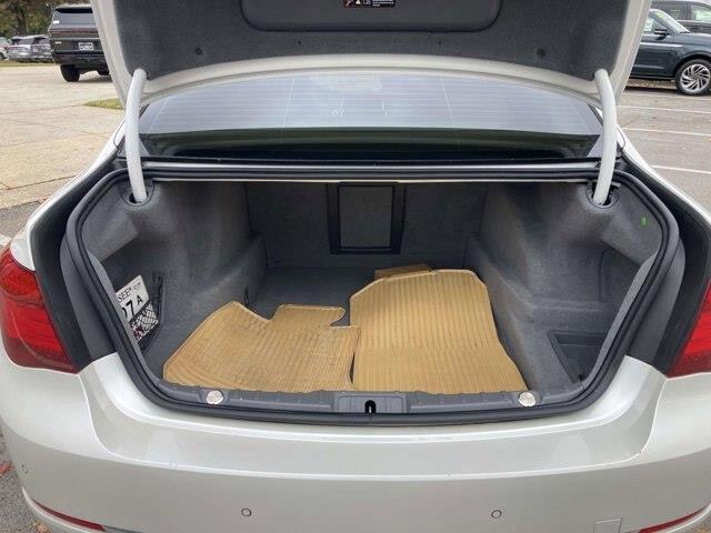 2013 BMW 750li, Alpina B7