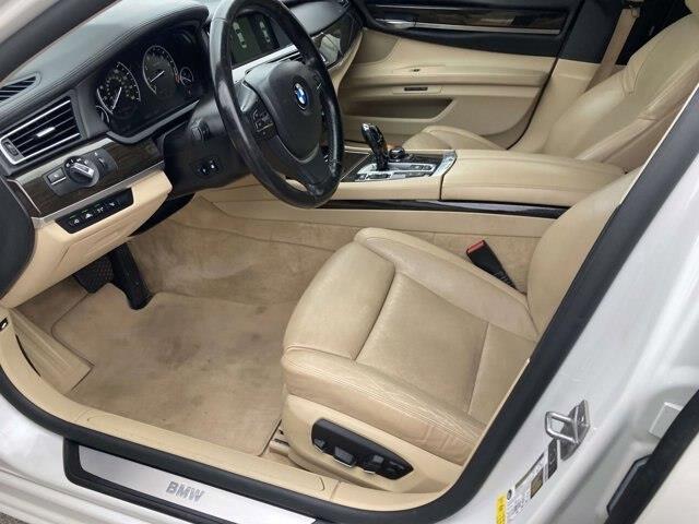 2013 BMW 750li, Alpina B7