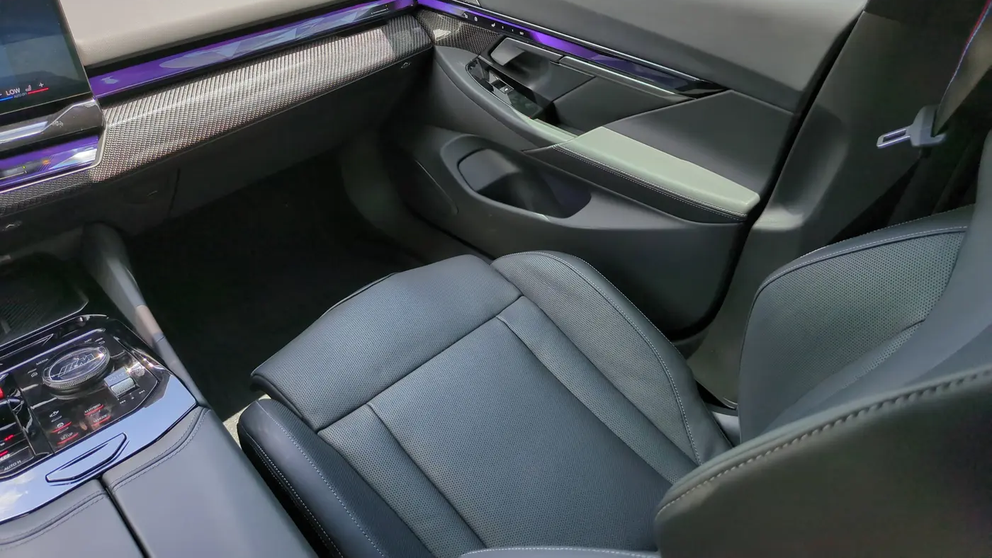 2026 BMW M5 Base