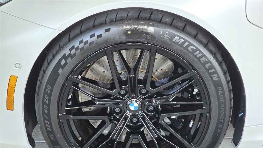 2026 BMW M5 Base