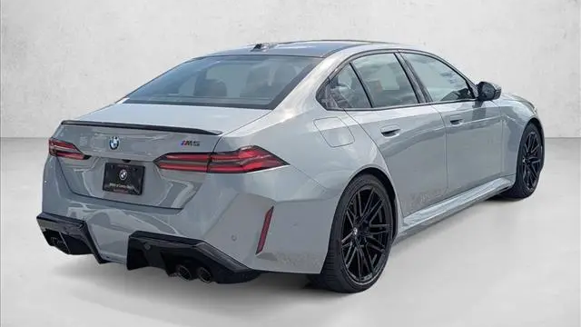 2027 BMW M5 Base