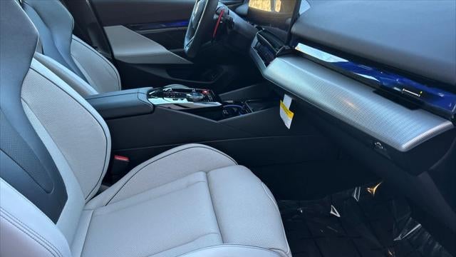2025 BMW M5 Base