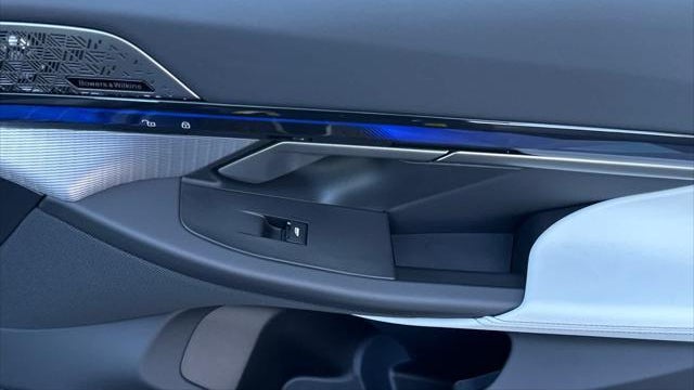 2025 BMW M5 Base