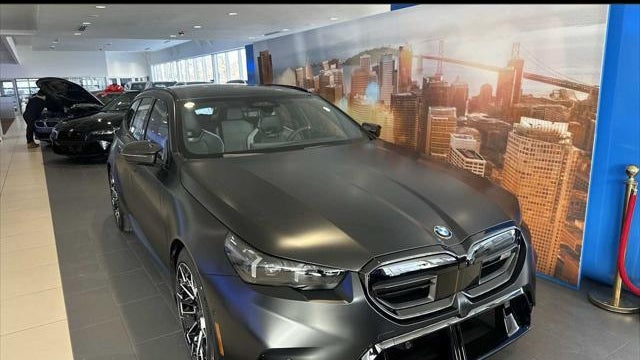 Preowned 2026 BMW M5 Touring for Sale