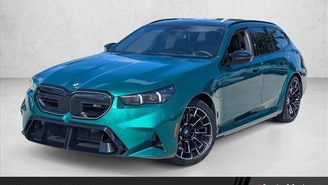 Preowned 2026 BMW M5 Touring for Sale