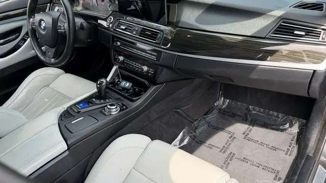 2013 BMW M5 Base