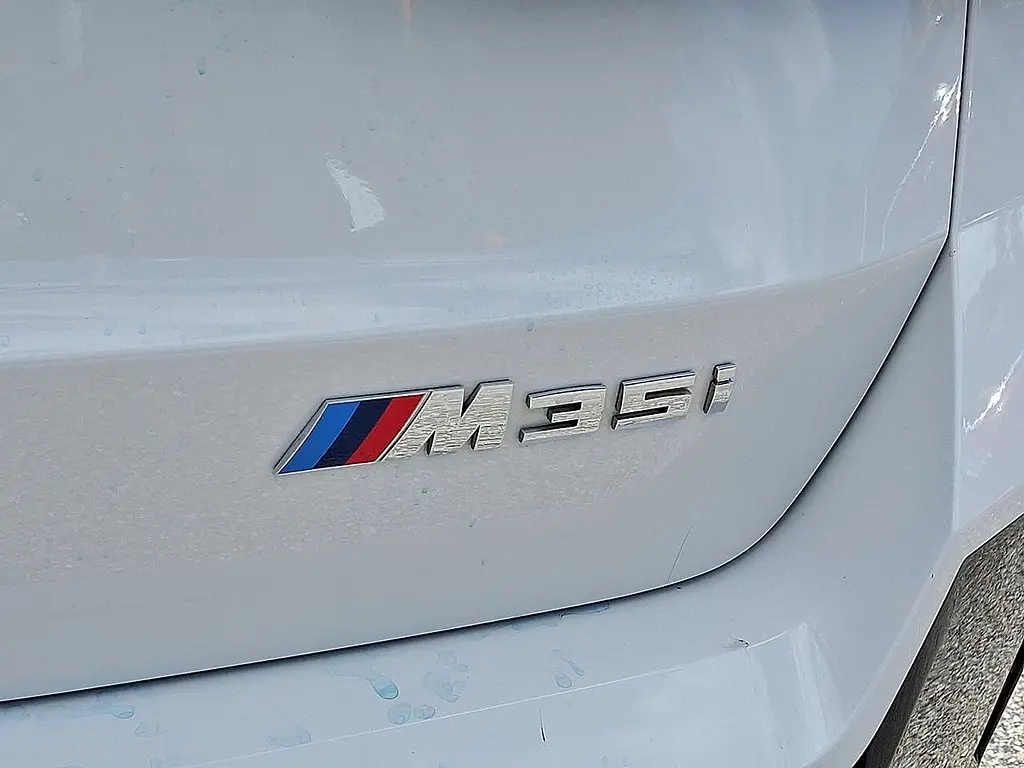 2025 BMW X1 - $41,995