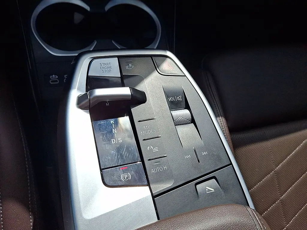 2025 BMW X1 - $41,995