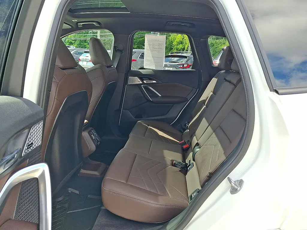 2025 BMW X1 - $41,995