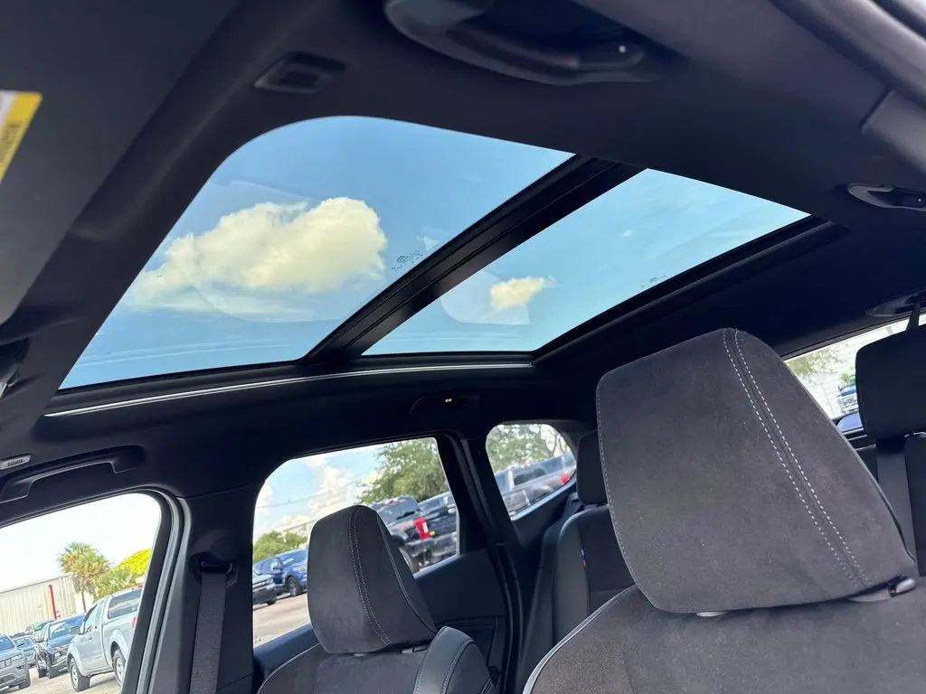2025 BMW X1 - $38,900