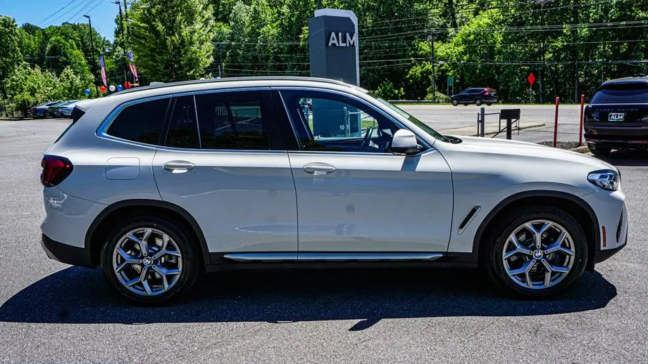 2023 BMW X3 xDrive30i