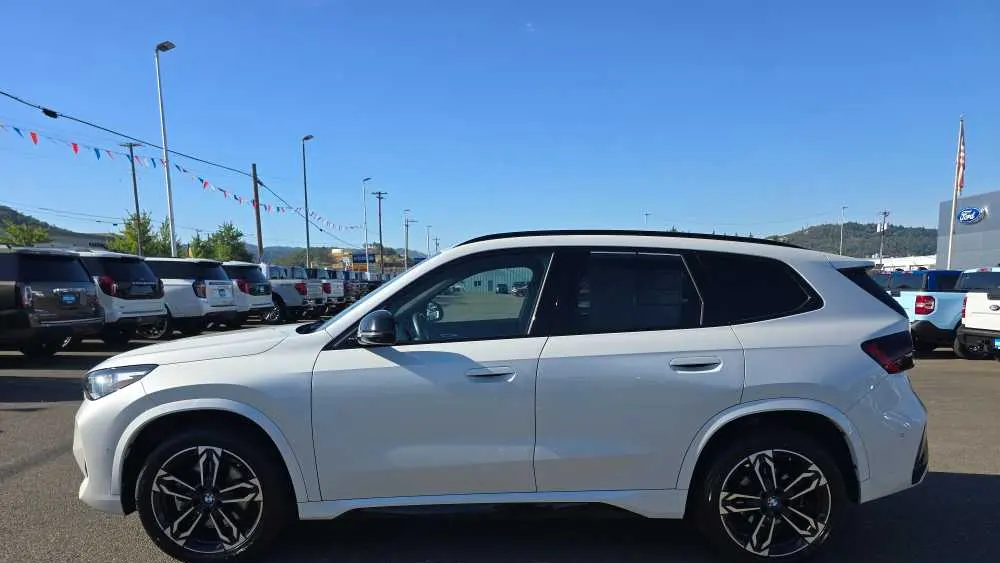 2023 BMW X1 xDrive28i