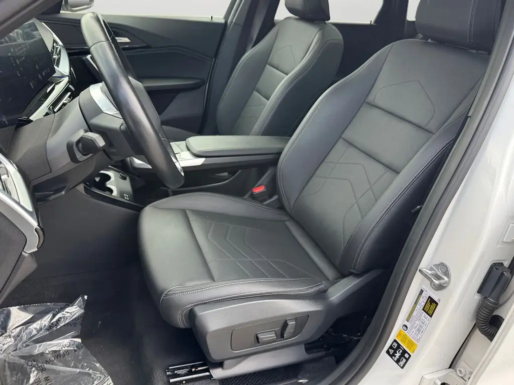 2023 BMW X1 - $27,200
