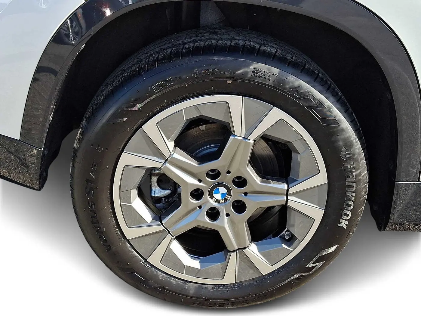 2026 BMW X1 - $42,997