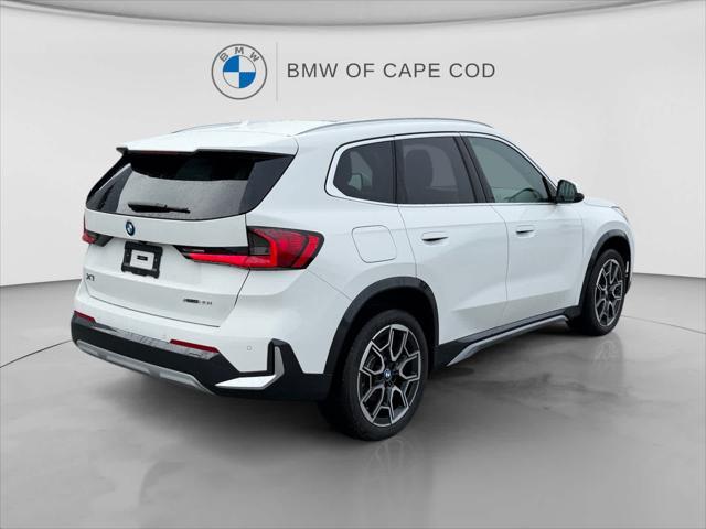 2026 BMW X1 - $42,975