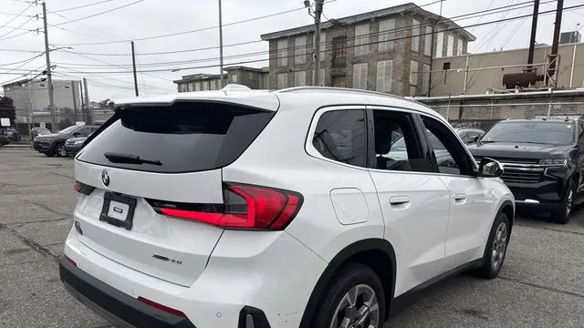 2023 BMW X1 xDrive28i