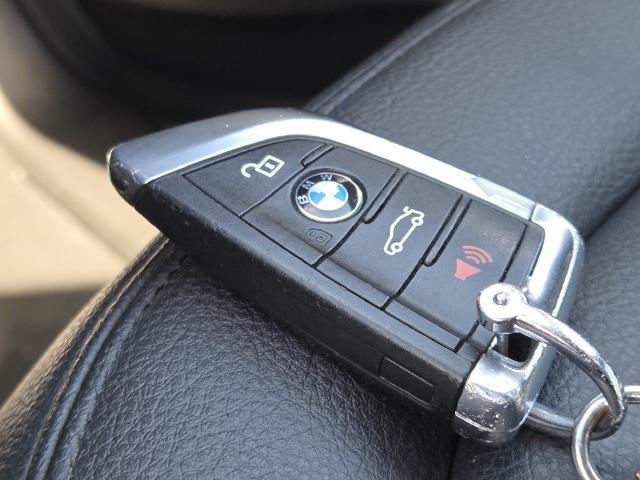 2016 BMW X1 - $10,977