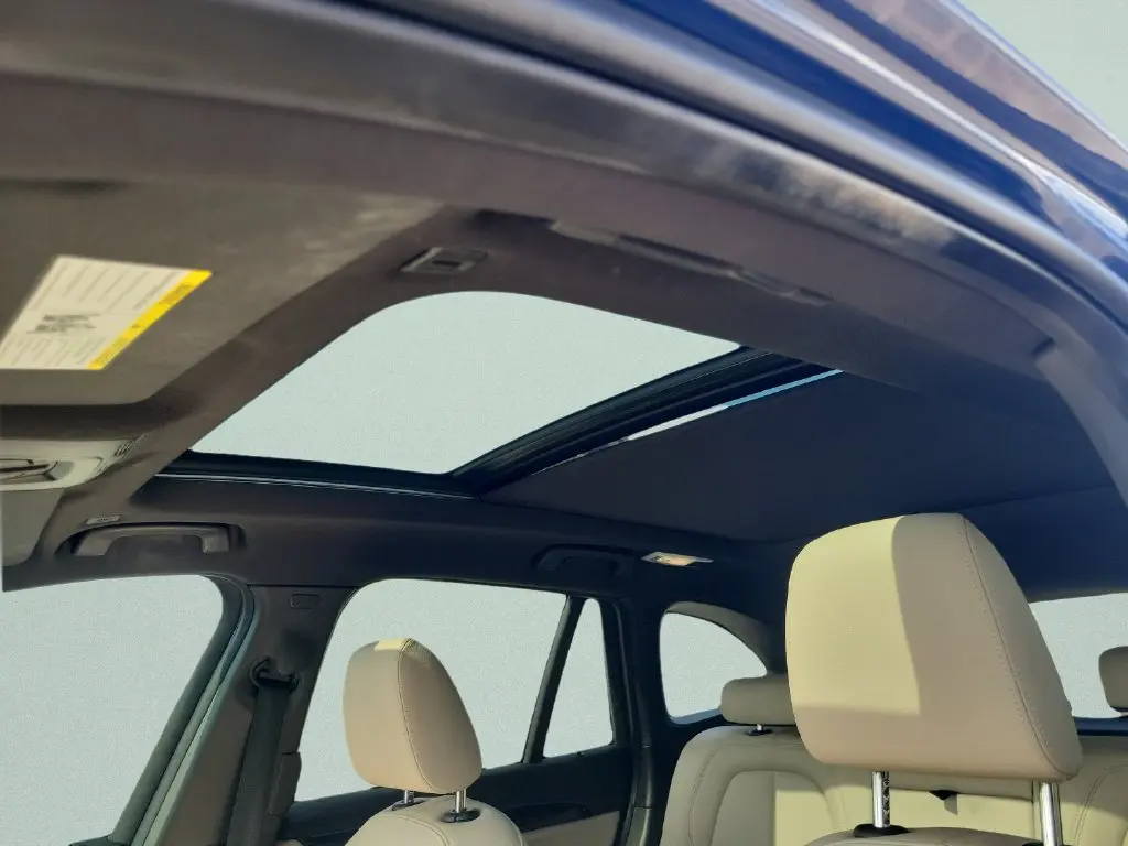 2021 BMW X1 - $19,288
