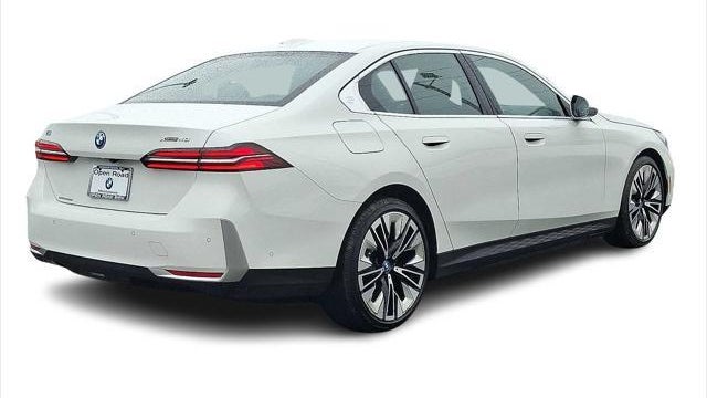 2025 BMW i5 xDrive40