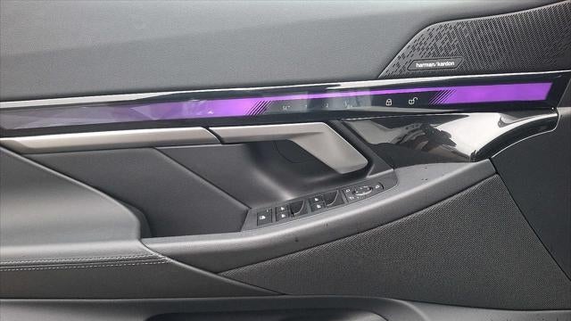 2025 BMW i5 xDrive40