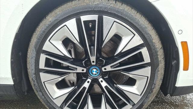 2025 BMW i5 xDrive40