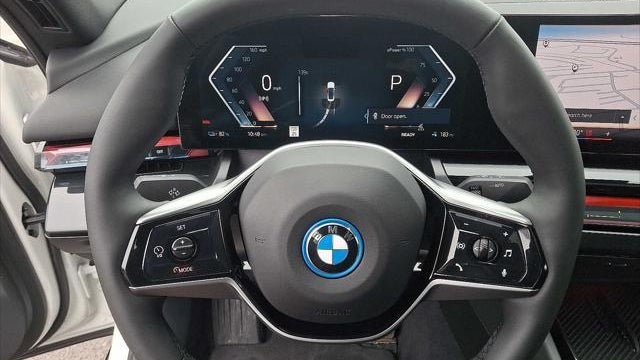2025 BMW i5 xDrive40
