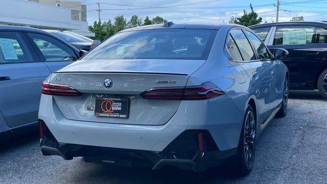 2025 BMW i5 xDrive40