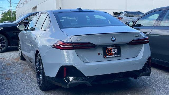 2025 BMW i5 xDrive40