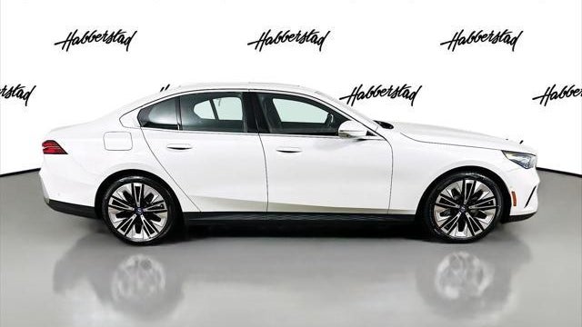 2025 BMW i5 xDrive40