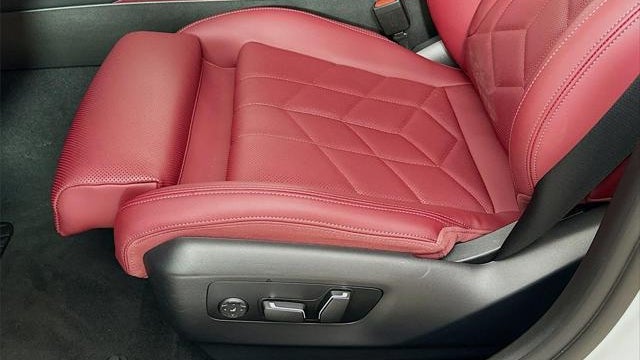 2025 BMW i5 xDrive40
