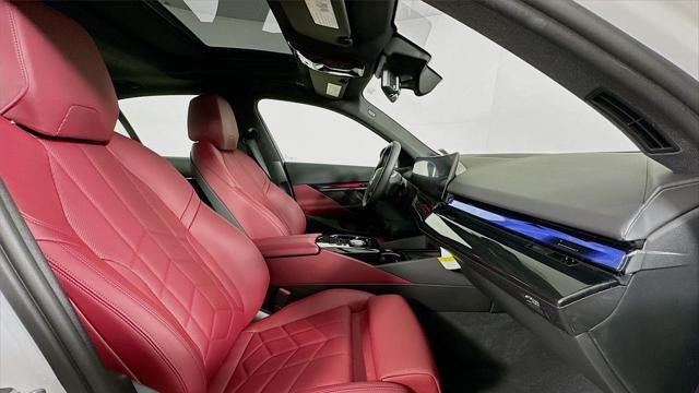 2025 BMW i5 xDrive40