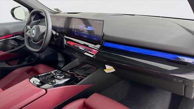 2025 BMW i5 xDrive40