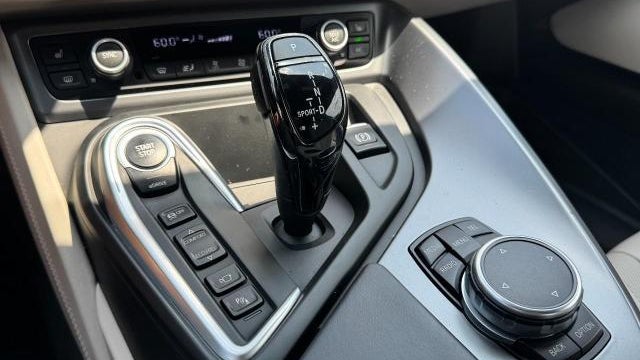 2015 BMW i8 Base
