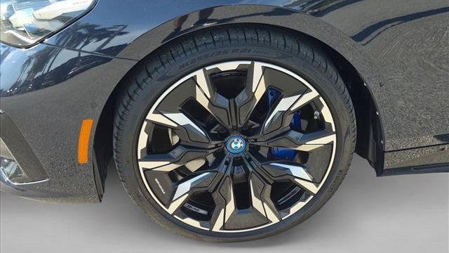 2024 BMW i5 eDrive40