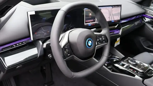 2026 BMW i5 xDrive40