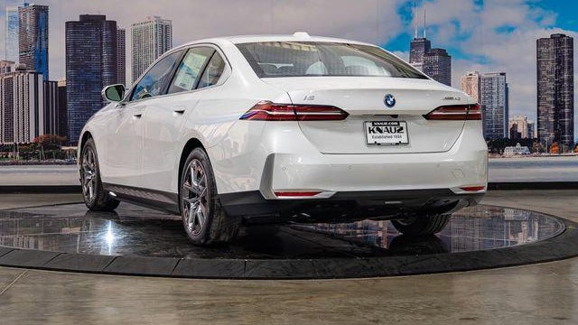 2027 BMW i5 xDrive40