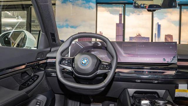 2027 BMW i5 xDrive40