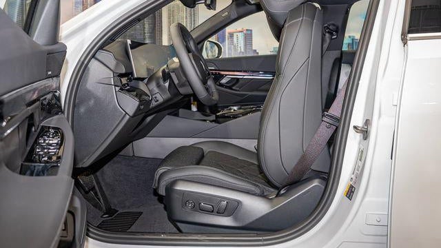 2027 BMW i5 xDrive40