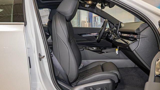 2027 BMW i5 xDrive40