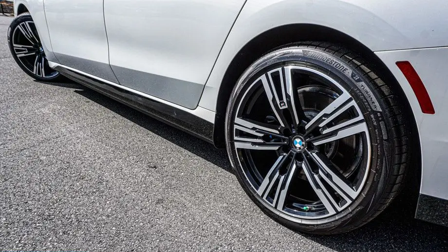 2025 BMW i7 eDrive50