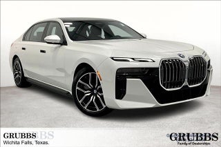 2025 BMW i7 with Mineral White Metallic Exterior