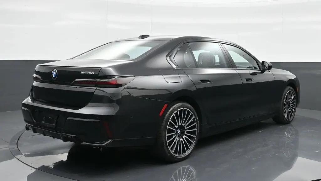 2025 BMW i7 eDrive50